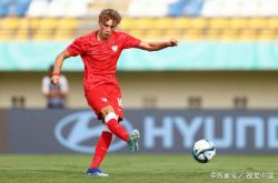 爱游戏官网入口-北马其顿队在欧预赛比赛中全面击败对手