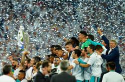 爱游戏体育平台-欧冠比赛中球星集体发挥出色(欧冠比赛中球星集体发挥出色的原因)