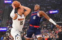 爱游戏体育链接-包含黄蜂战胜快船，鏖战四场取胜的词条