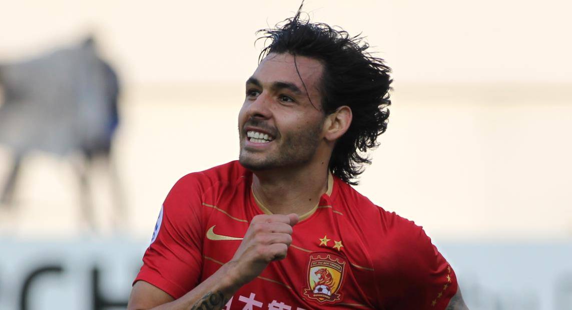 高拉特最终选择留在广州恒大队 高拉特最终选择留在广州恒大队