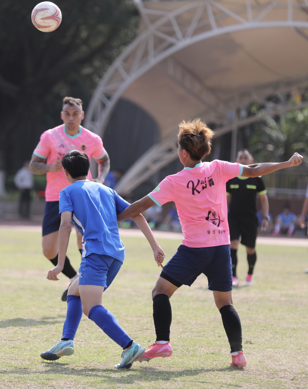 球队热身赛取得胜利,备战新赛季 球队热身赛取得胜利,备战新赛季