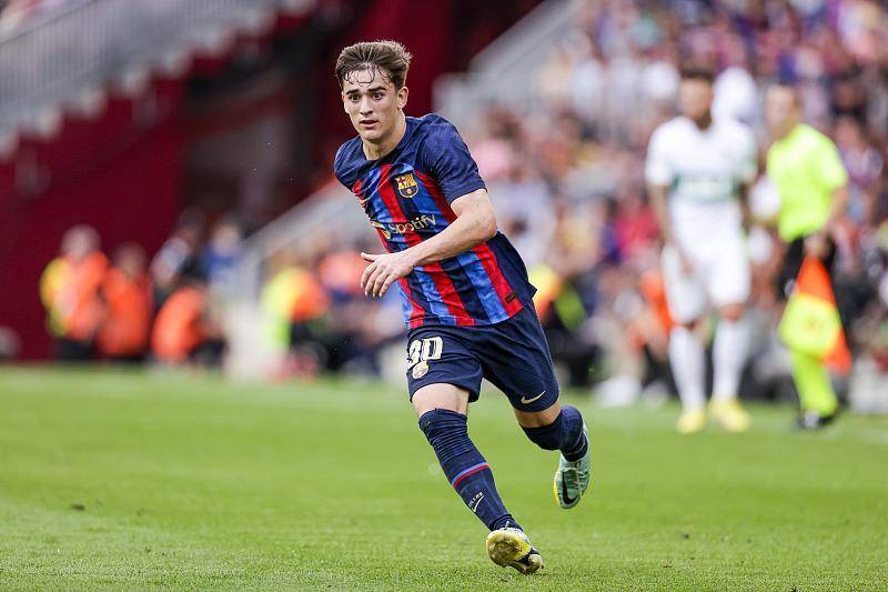 加拿大球员加盟西甲球队,开启新的职业生涯的简单介绍 加拿大球员加盟西甲球队,开启新的职业生涯的简单介绍