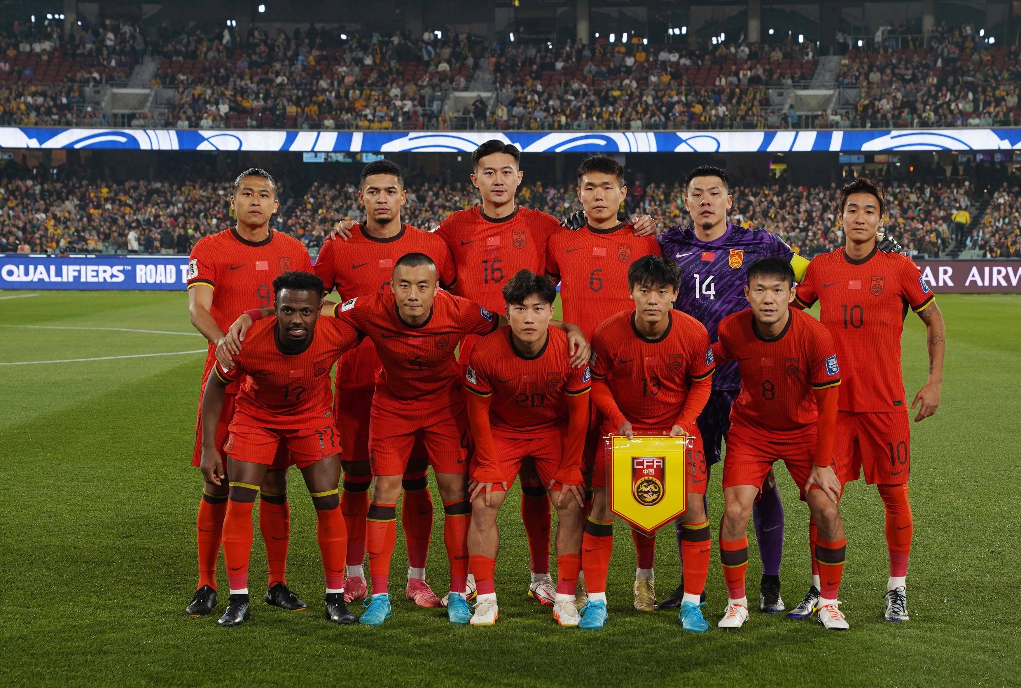 关于足球锦标赛开幕,各队球员纷纷展现实力的信息 关于足球锦标赛开幕,各队球员纷纷展现实力的信息