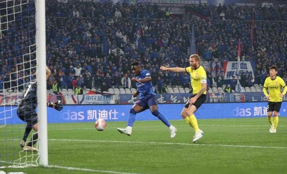 不莱梅遭遇主场失利,争冠形势严峻的简单介绍 不莱梅遭遇主场失利,争冠形势严峻的简单介绍