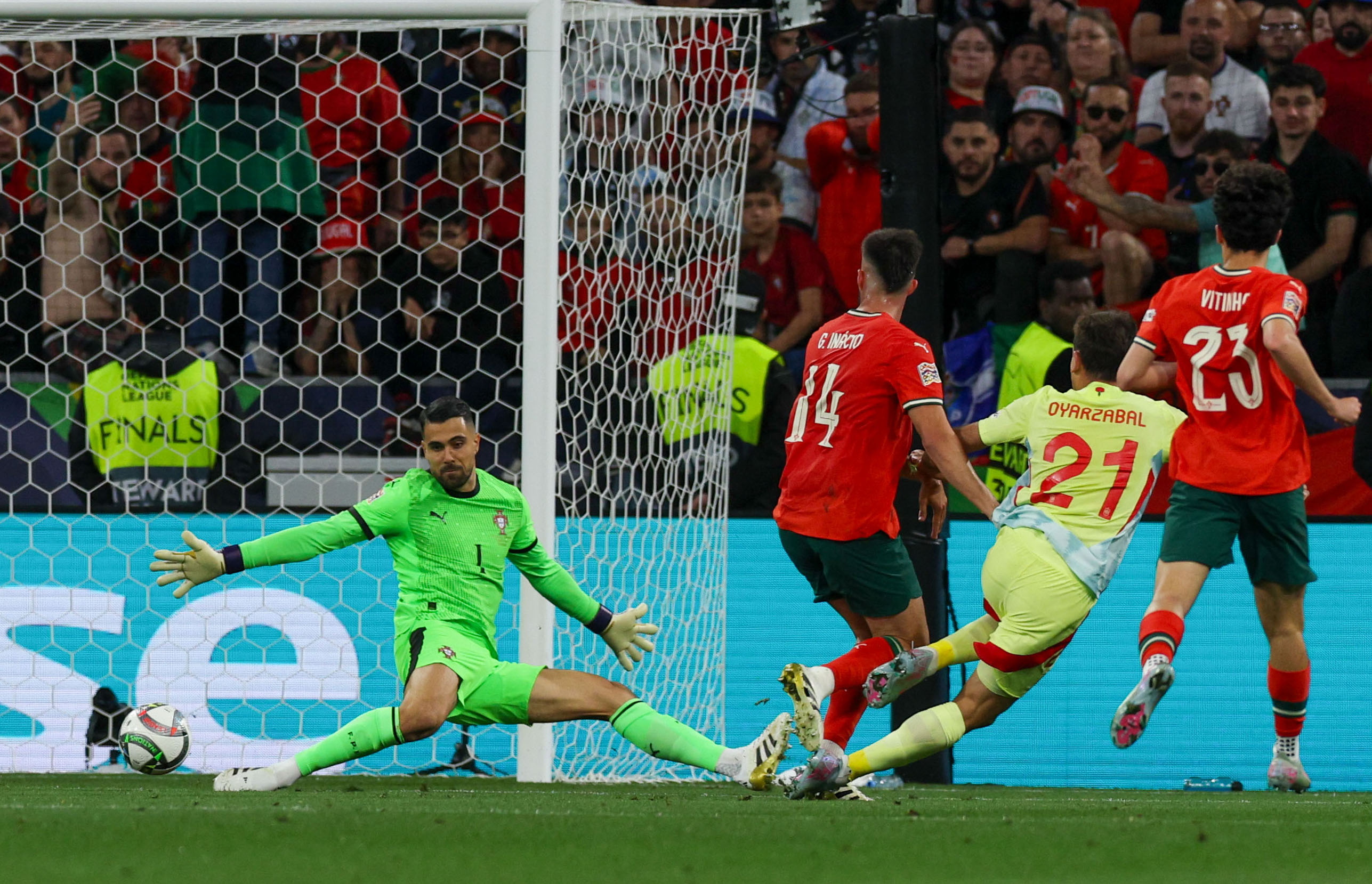 关于葡萄牙客场胜捷克,出线希望大增的信息 关于葡萄牙客场胜捷克,出线希望大增的信息