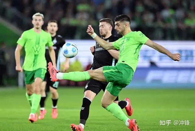 包含沃尔夫斯堡客场挫败多特蒙德的词条 包含沃尔夫斯堡客场挫败多特蒙德的词条