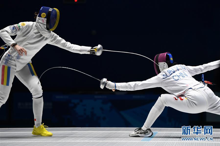 俄罗斯击剑选手实现翻盘,喜获冠军 俄罗斯击剑选手实现翻盘,喜获冠军