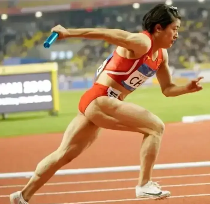 运动员瞬间爆发出超强战斗力 运动员瞬间爆发出超强战斗力