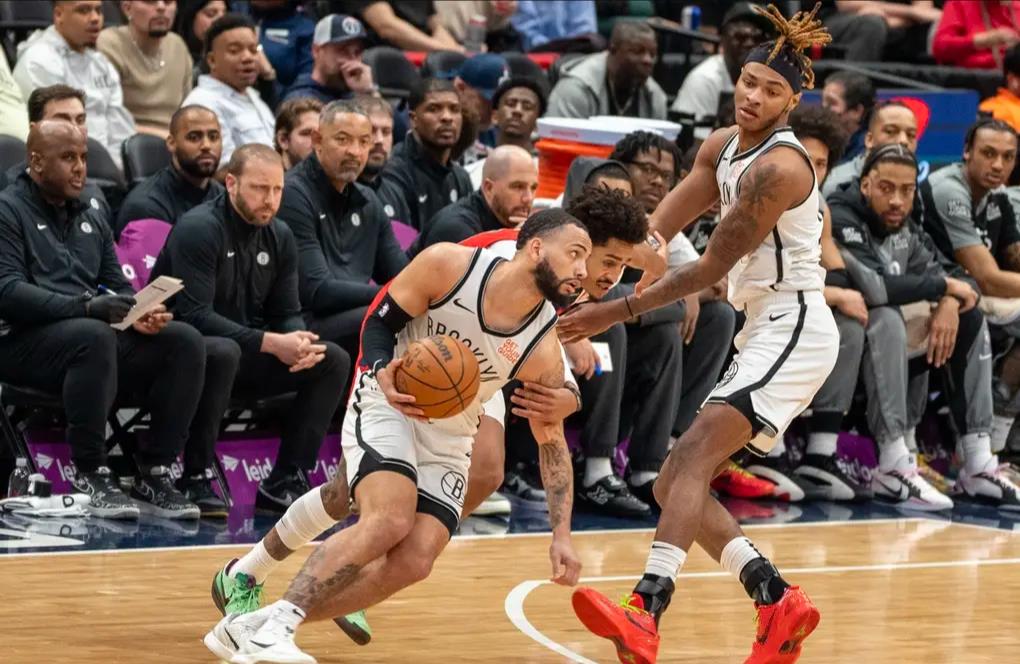 篮网战胜爵士,争取季后赛资格 篮网战胜爵士,争取季后赛资格