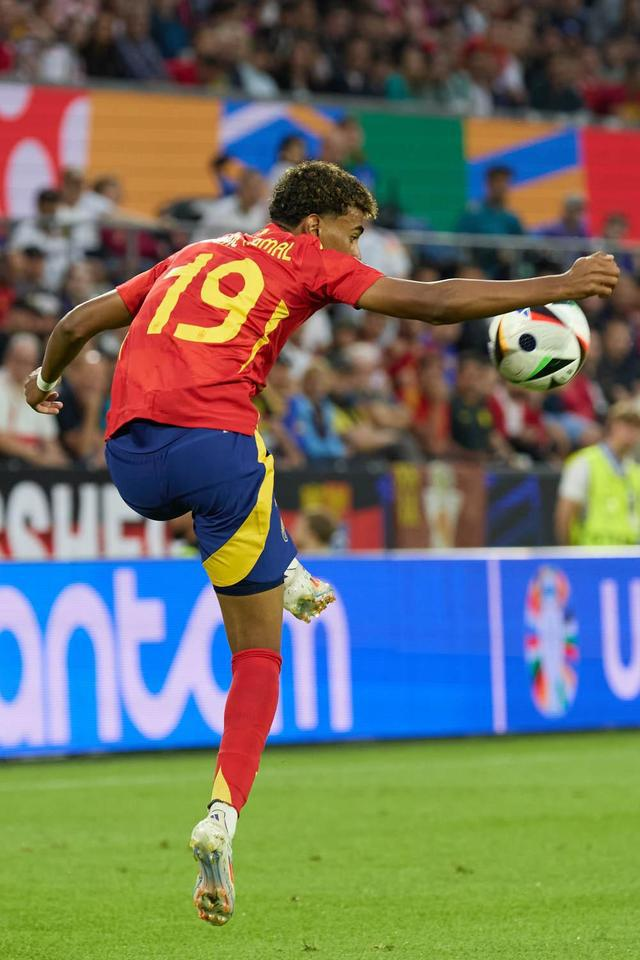 阿尔及利亚球员备受国际瞩目